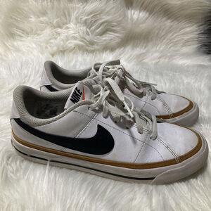 Big Kids' Nike Court Legacy White/Black/Desert Ochre Us 4.5 Uk 4 23.5 DA5380 102